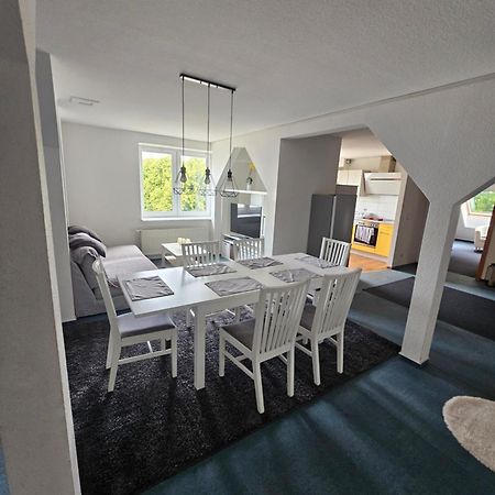 6 Bedroom Private Apartment & Lounge Rostock Extérieur photo