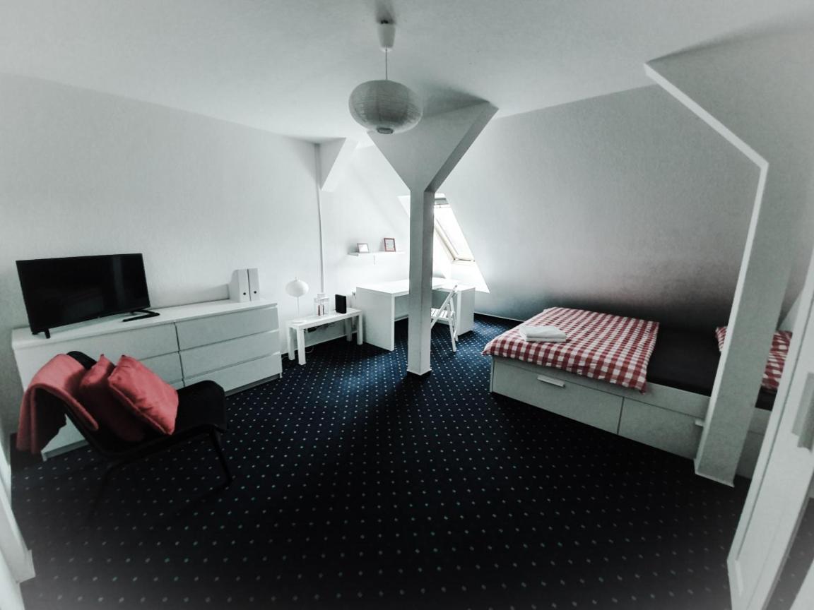 6 Bedroom Private Apartment & Lounge Rostock Extérieur photo