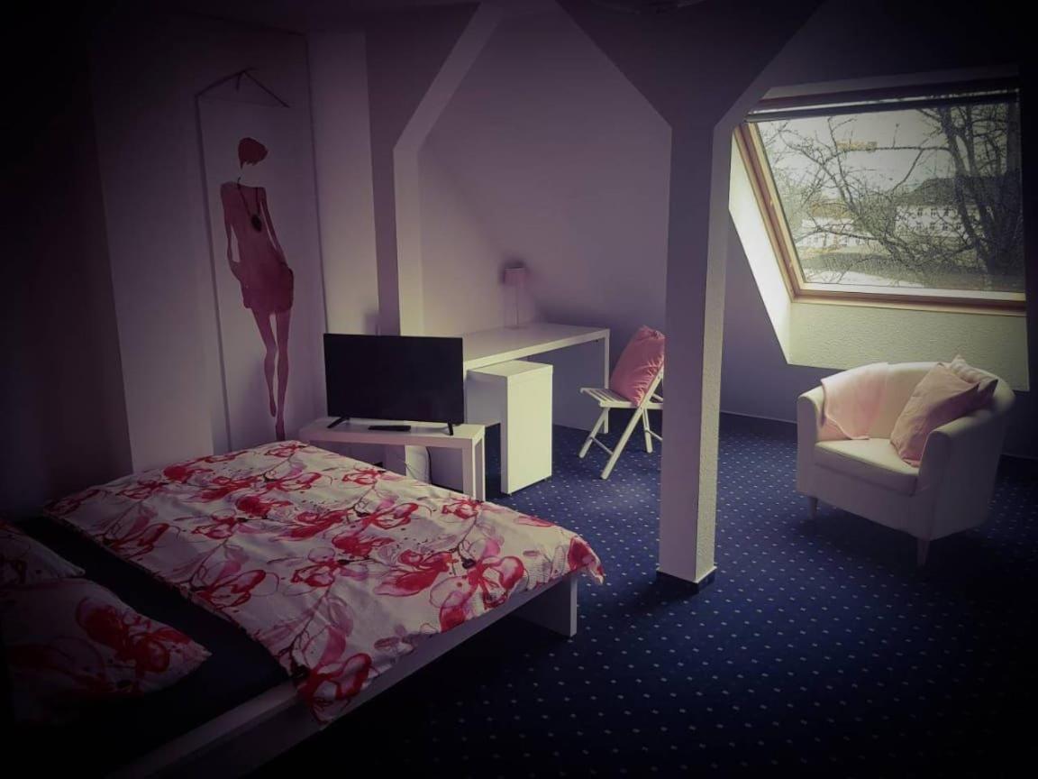 6 Bedroom Private Apartment & Lounge Rostock Extérieur photo